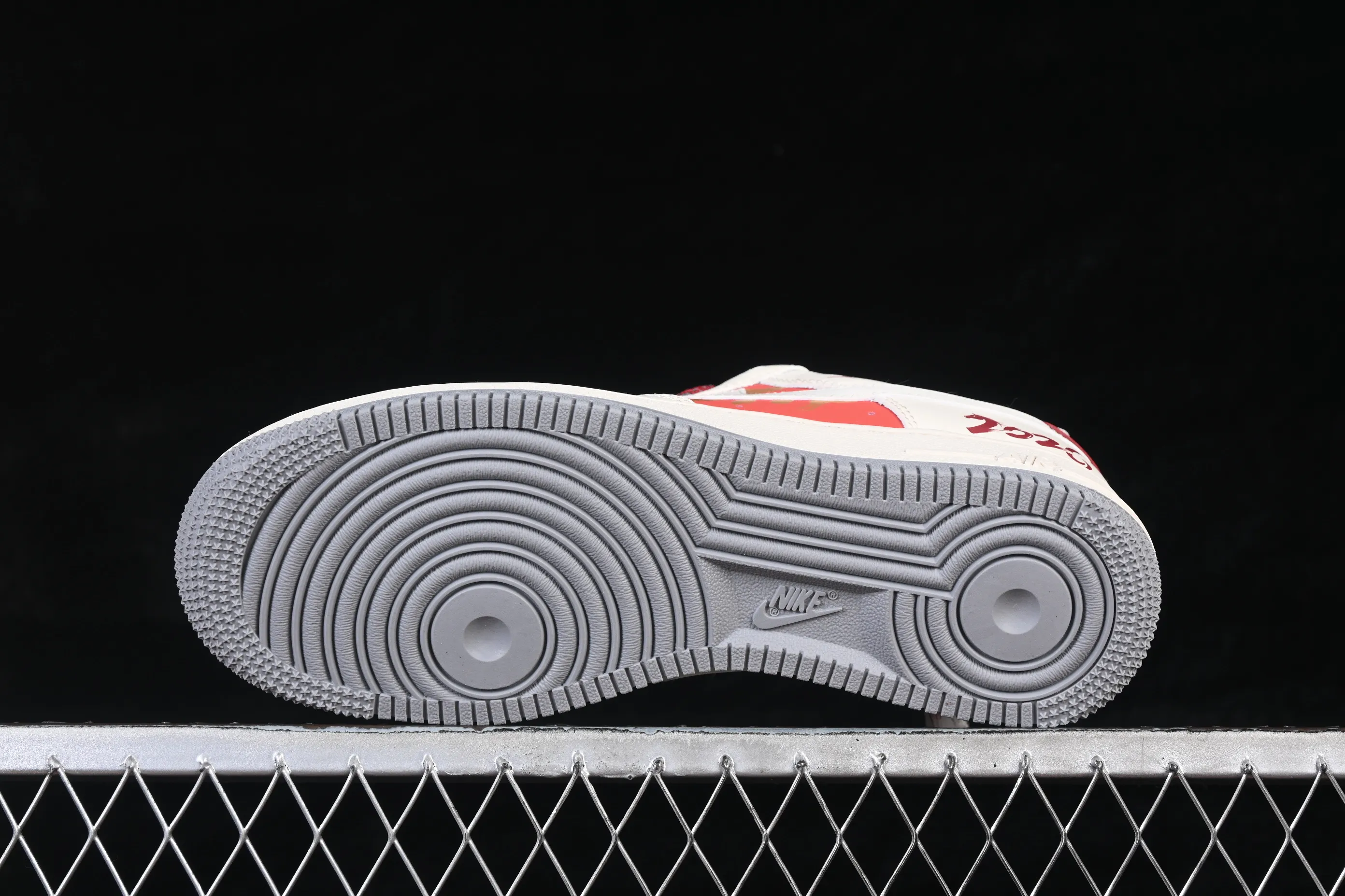 All categories Nk Air Force 1 Air Force series Nk Air Force 1 Low Air Force low-top Nike Air Force 1'07 Low Year of the Horse limited edition red and white contrast Air Force 1 low-top casual sneakers JP2026-151